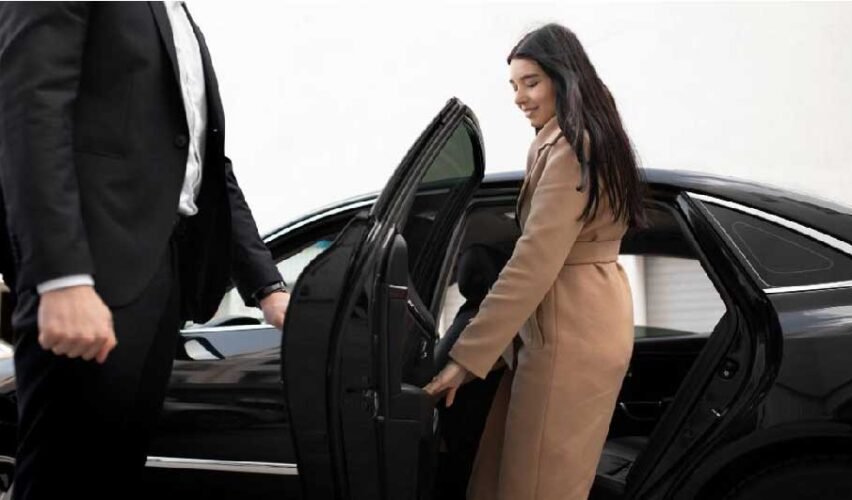 Luxury Chauffeur Services for London and Gatwick Airport Transfers: The Ultimate Travel Solution