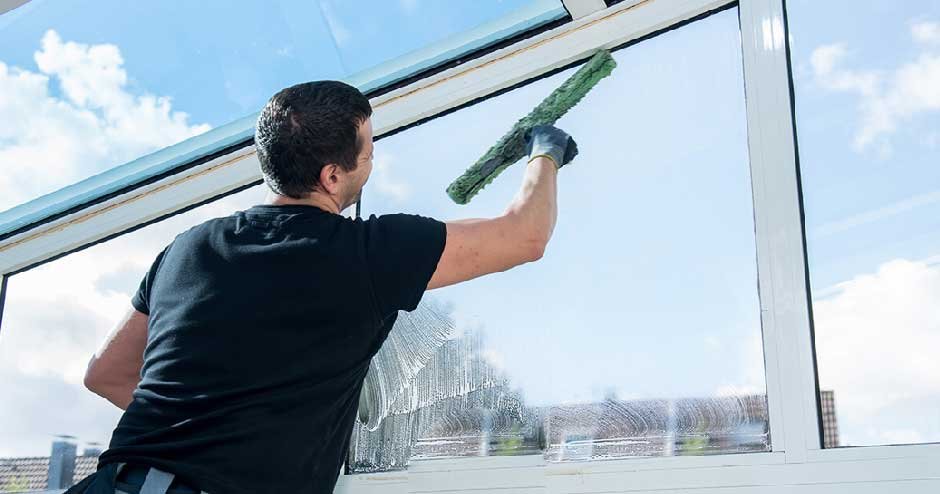 Tips for Finding the Perfect Window Cleaning Service in Georgetown