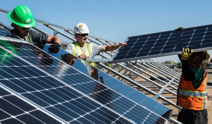 7 Things Investors Should Know About Booming Solar Sector Stocks