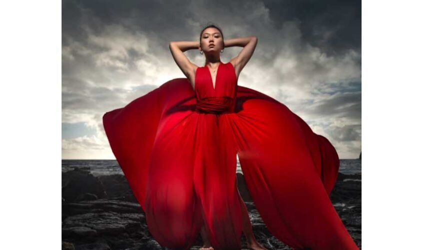 How to Work with the Wind: Preparing for Stunning Flying Dress Shots in Hawaii