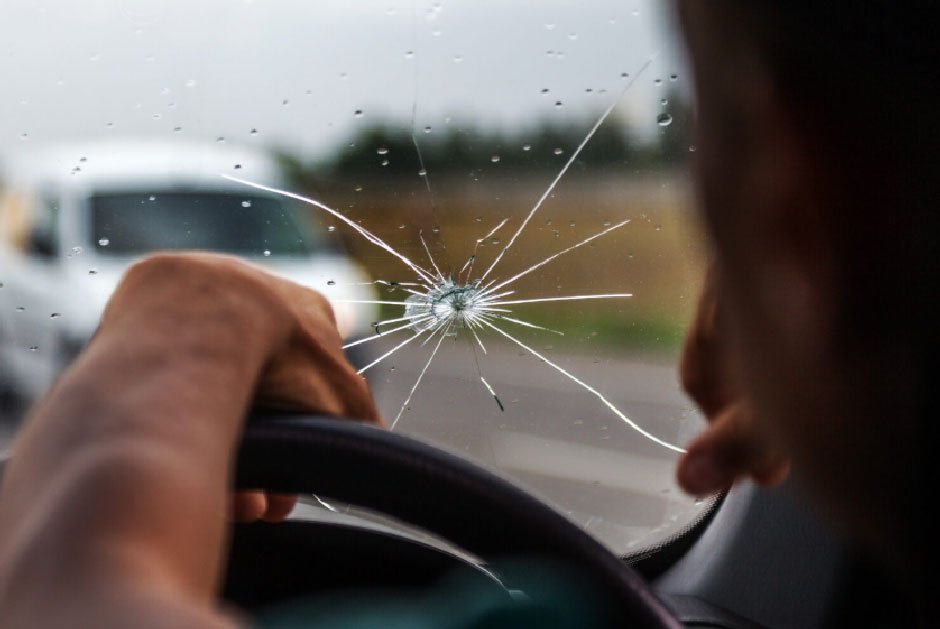 The Dangers of Driving with a Cracked or Damaged Windshield